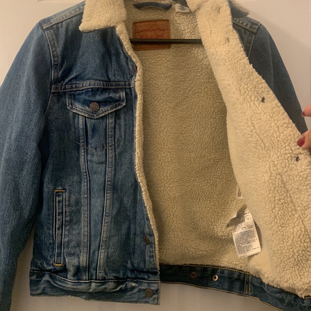 Levi’s jacket - Picture 2 of 3